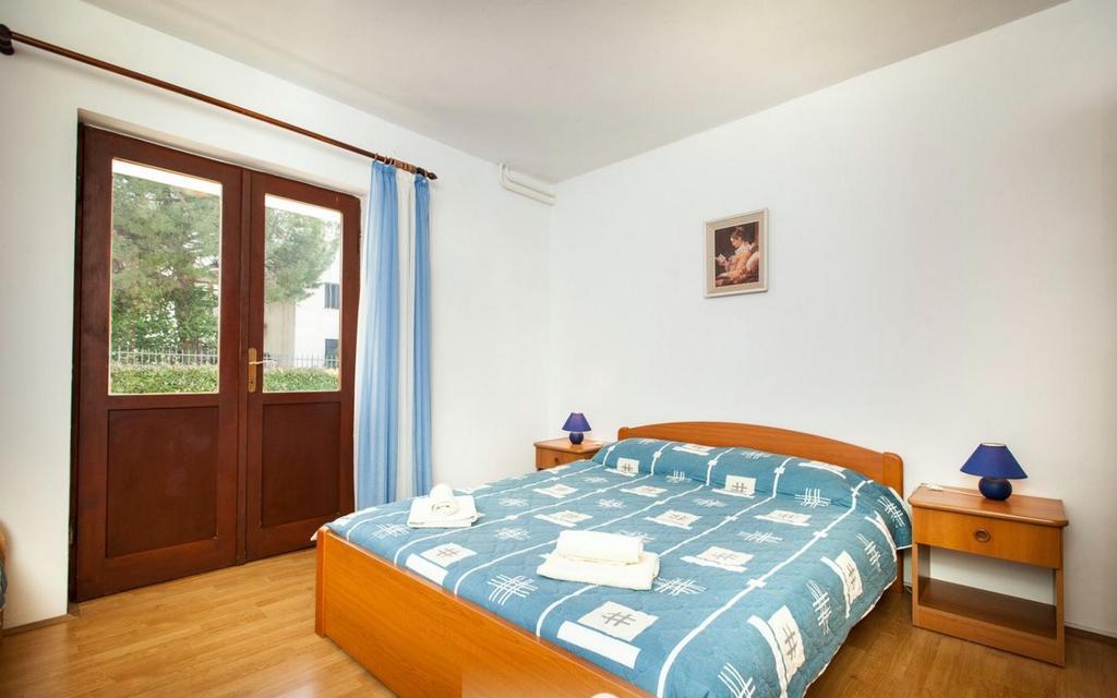 Apartments Hrvatin Ровин Екстериор снимка